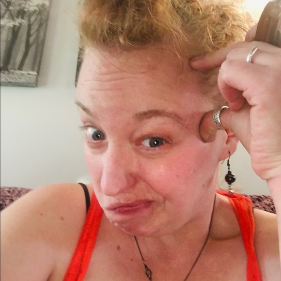 Meet your Posher, Alison - Picture 3 of 4